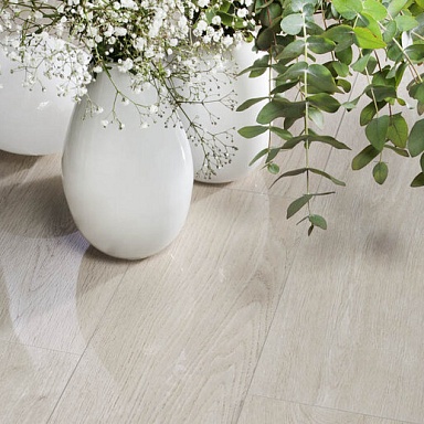 Candlewood Emigres