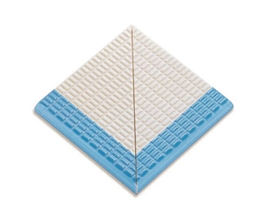 Ступень Serapool 21211 DK Petit Carre Наружный угол плитки с буртиком Light Blue-Unglazed 12x12