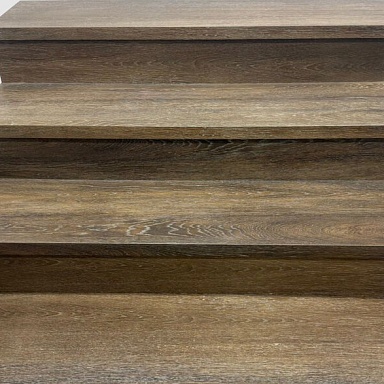 L Porcelain Step Staro