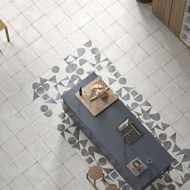Maison by Onset Harmony