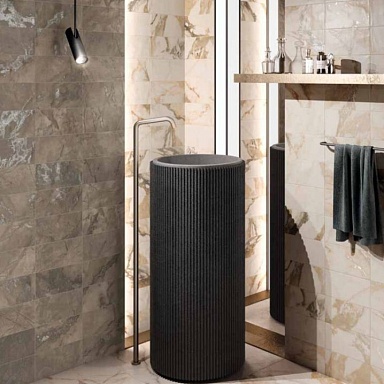 Epoque Ariana Ceramica