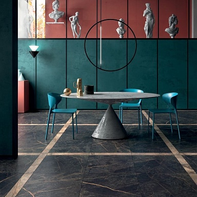 Epoque Ariana Ceramica